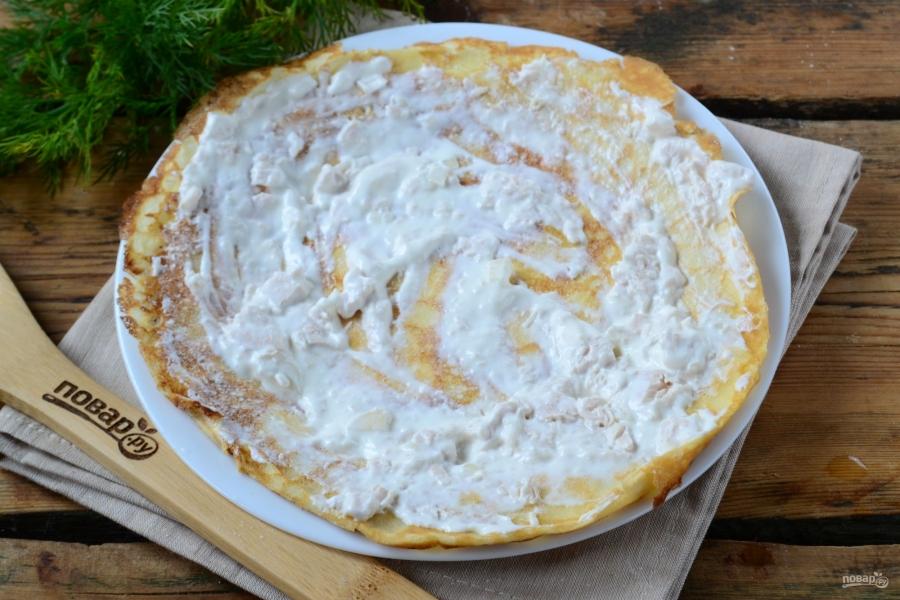 Торт из яичных блинов с куриной начинкой